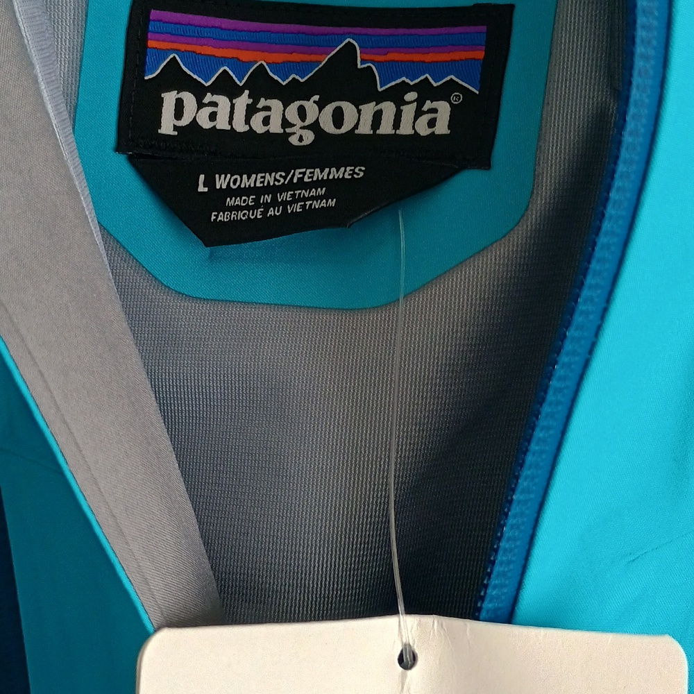 NWT Patagonia Triolet Jacket, Ultramarine Turquoise Wm's LG Gore-Tex - Picture 3 of 9